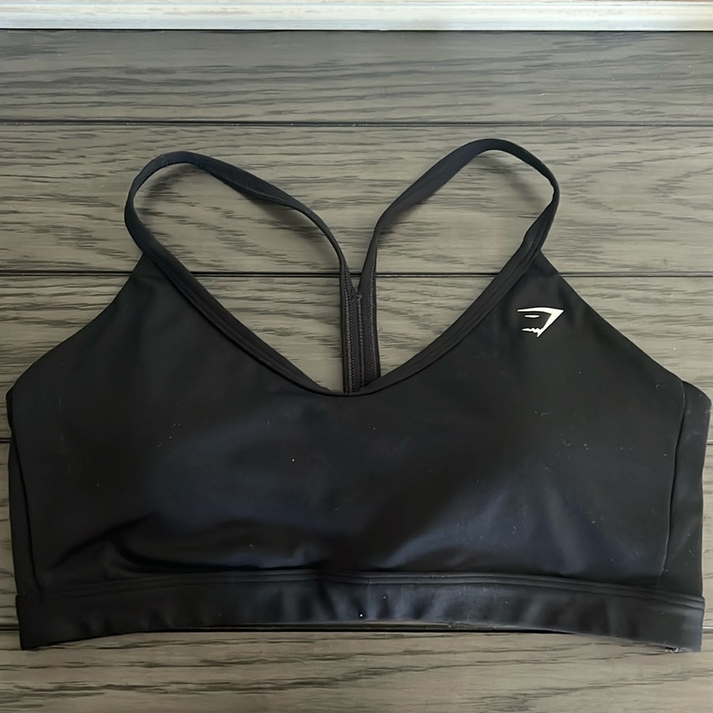 Black gymshark sports bra